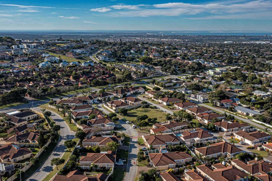 4 Bedroom Property for Sale in Lovemore Park Eastern Cape